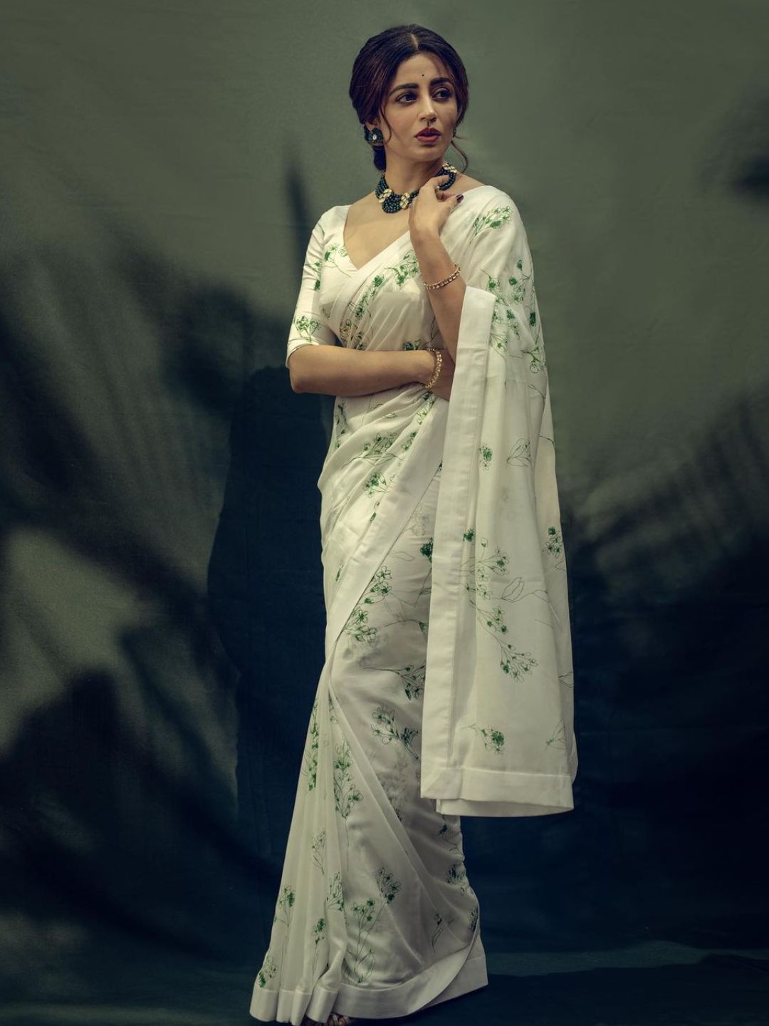 neha pendse white floral digital print saree