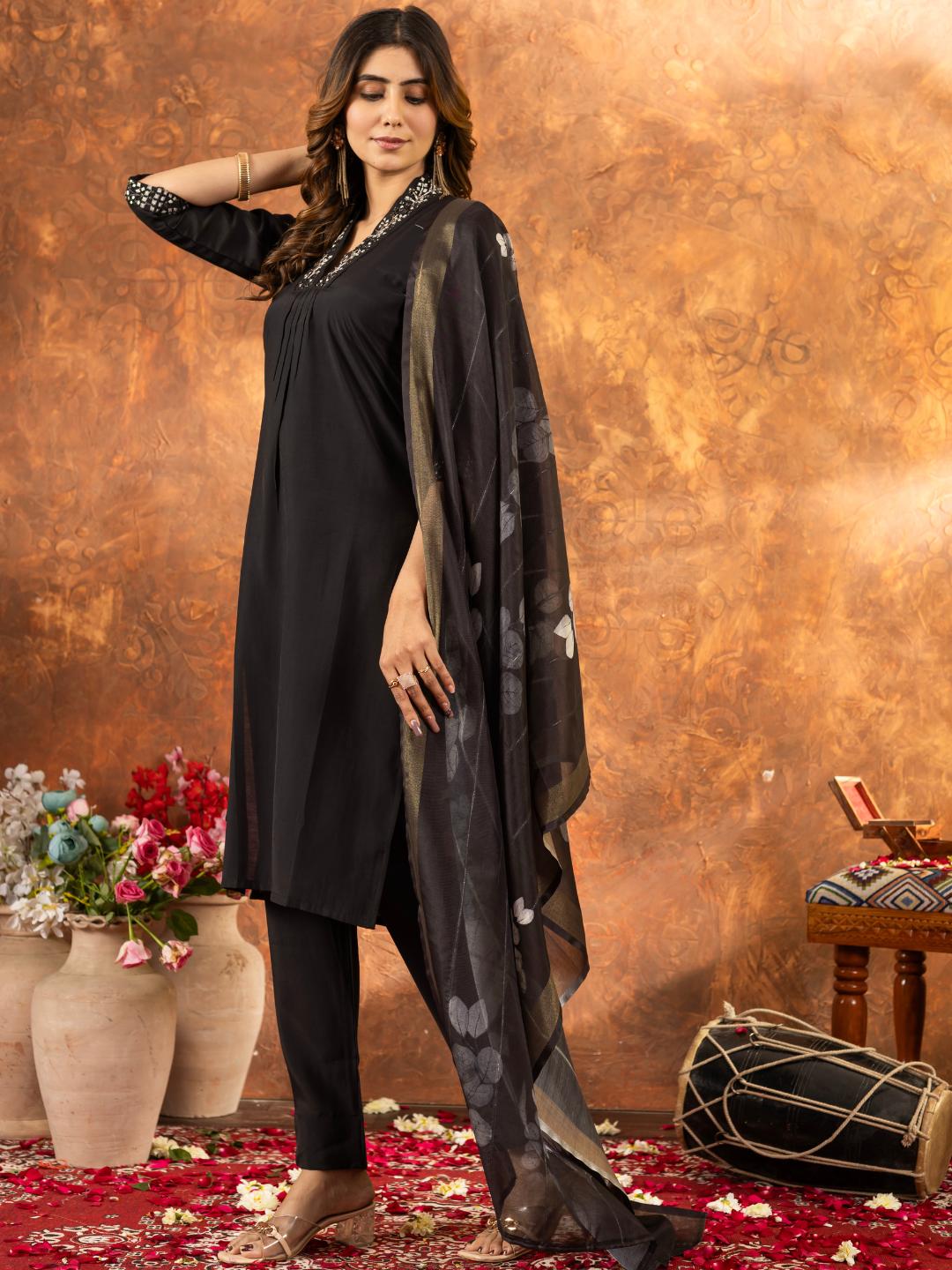 spiffy straight kurti pant dupatta set