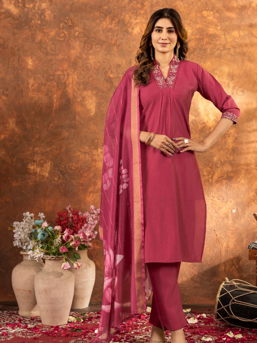 elegant women's kurti pant dupatta set in a straight silhouette – breathable and stylish