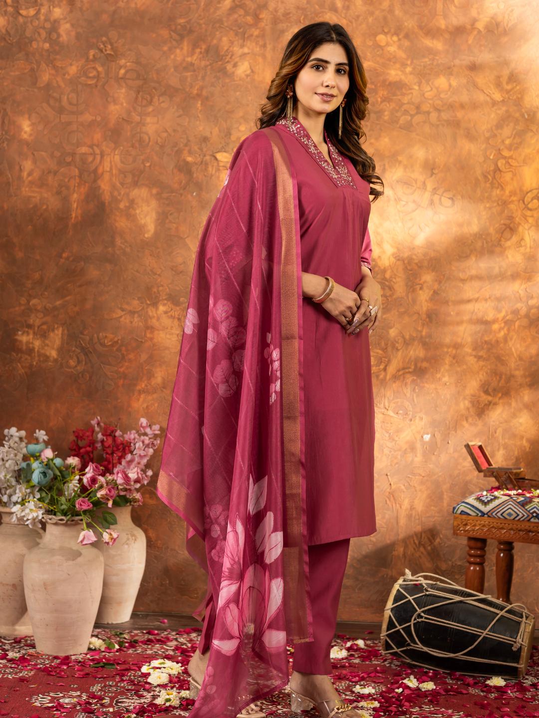 spiffy straight kurti pant dupatta set