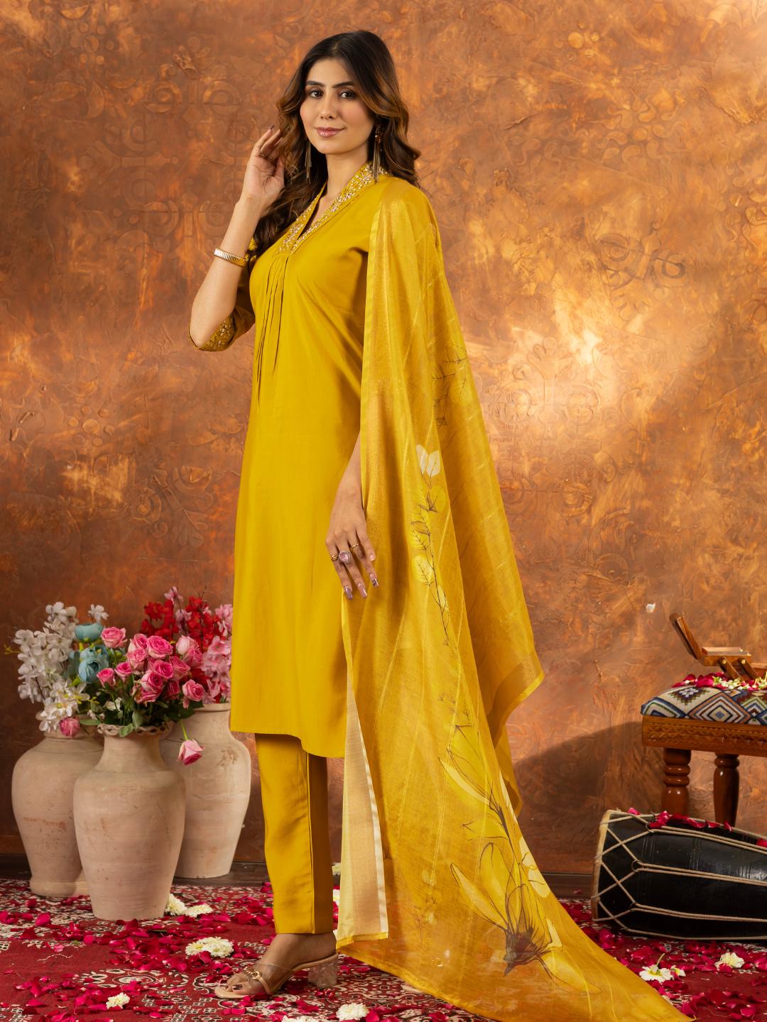 spiffy straight kurti pant dupatta set