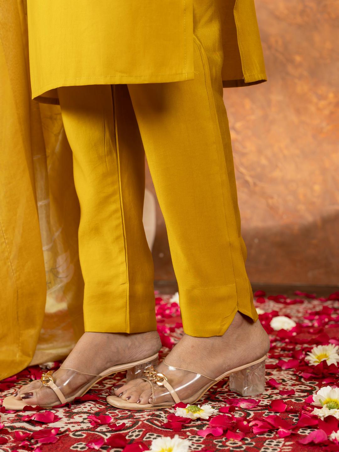 spiffy straight kurti pant dupatta set