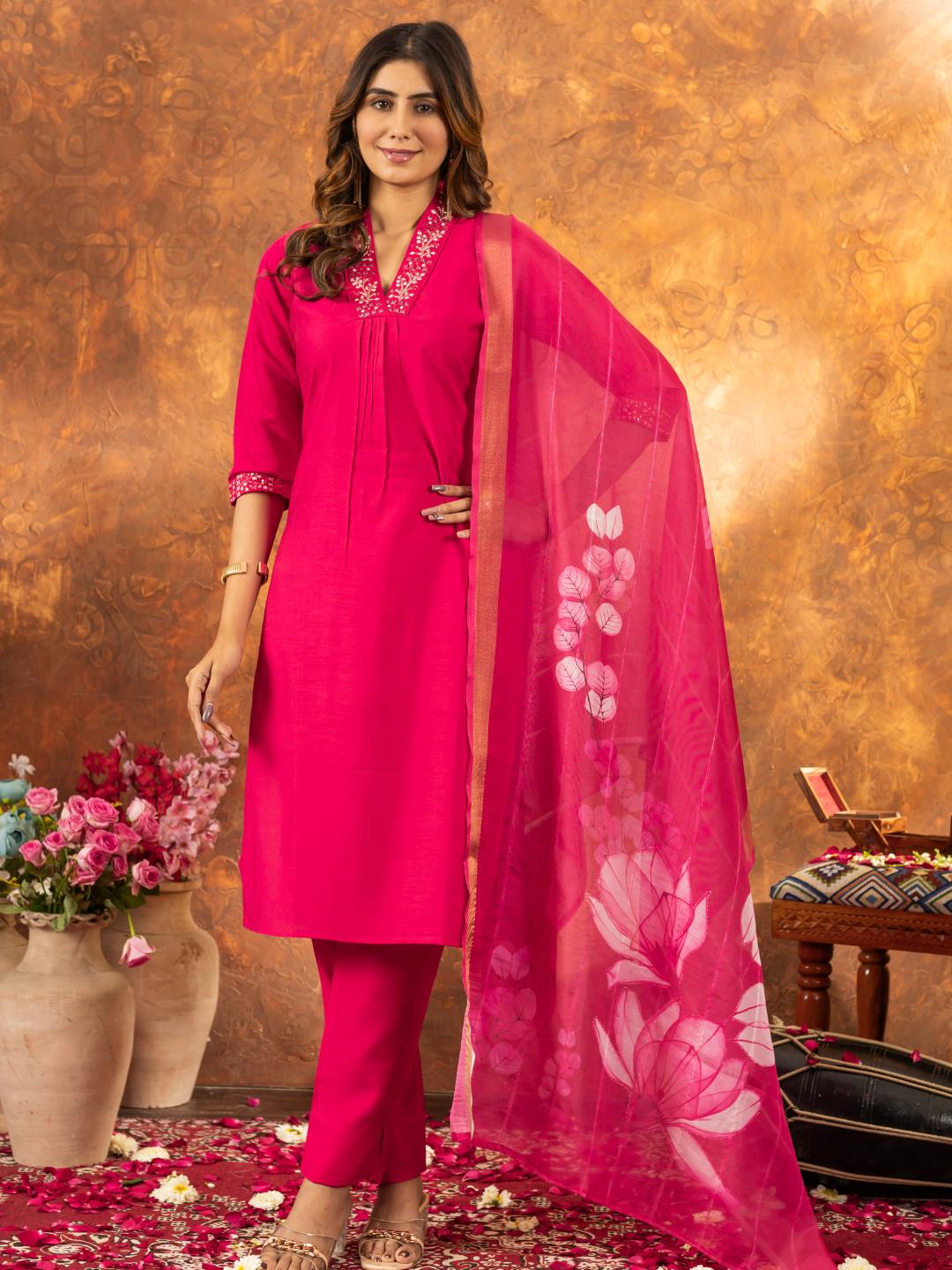back view of the spiffy straight kurti set with dupatta – ideal for festive and casual wear