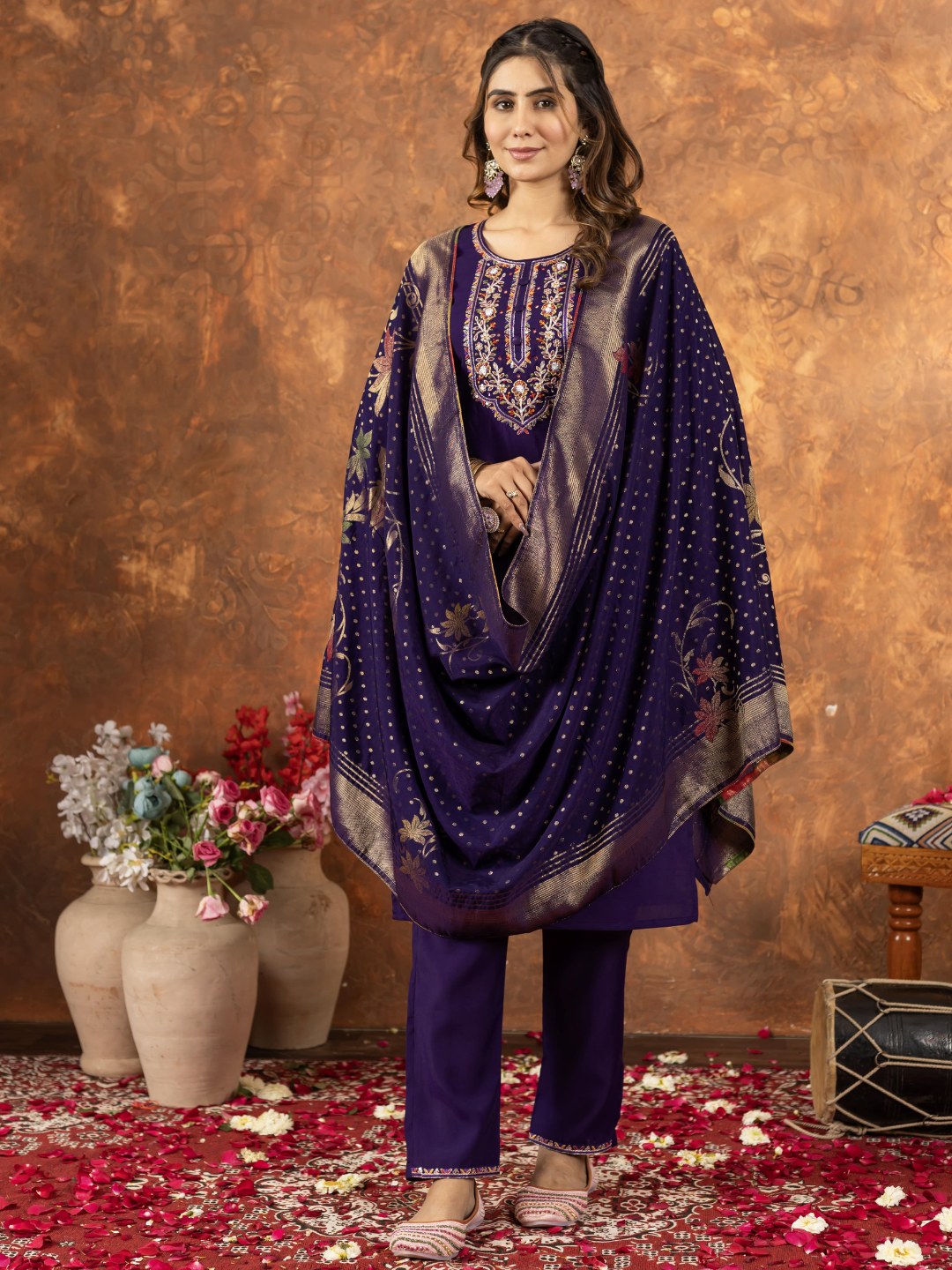 snappy straight kurti set for women with dupatta & pant