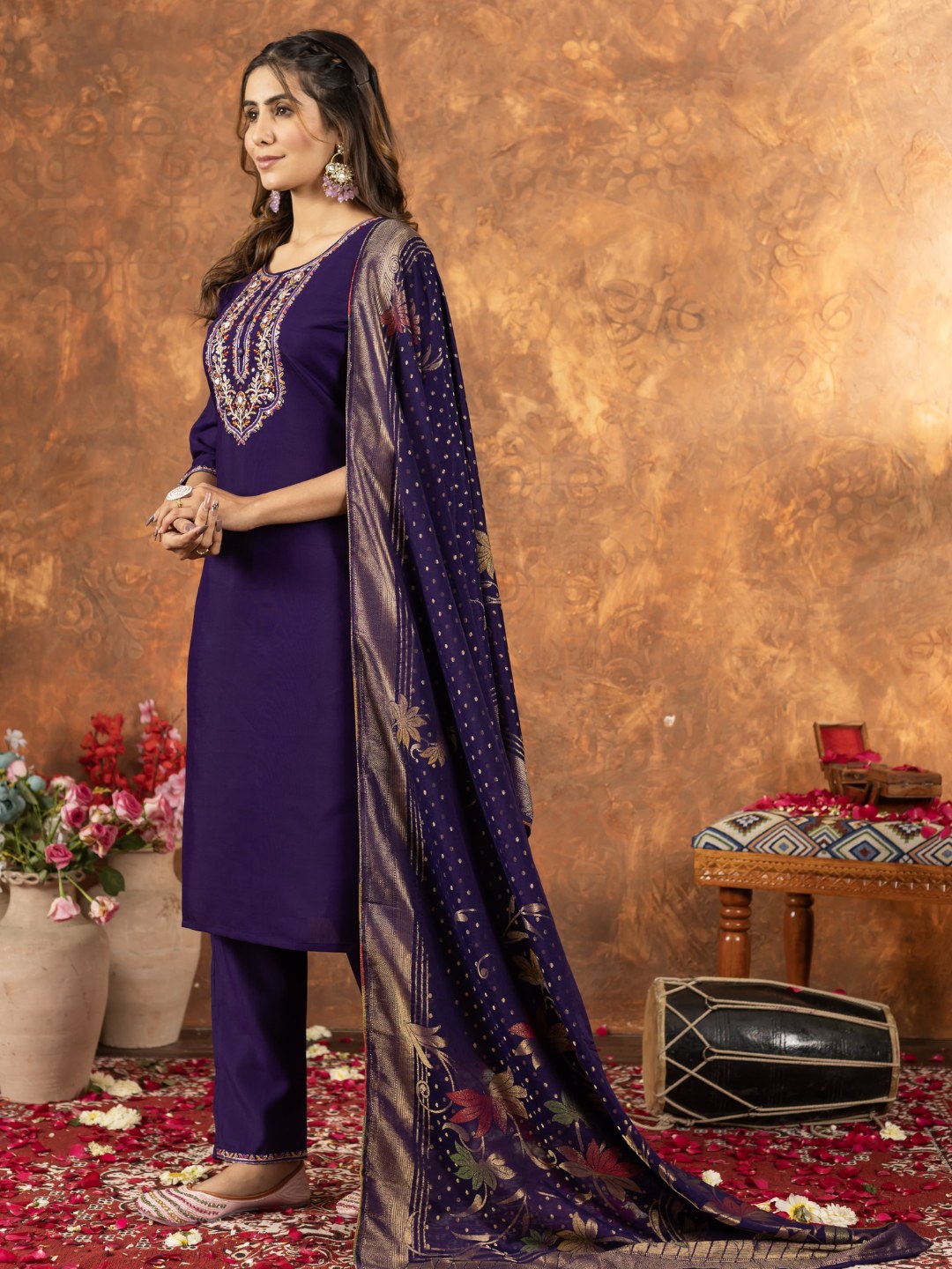 snappy straight kurti set for women with dupatta & pant