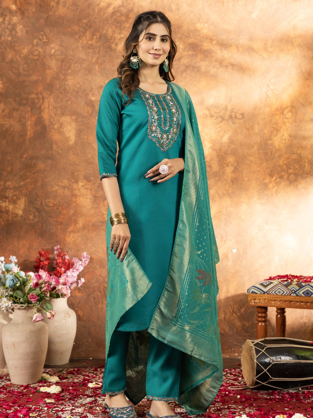 snappy straight kurti set for women with dupatta & pant