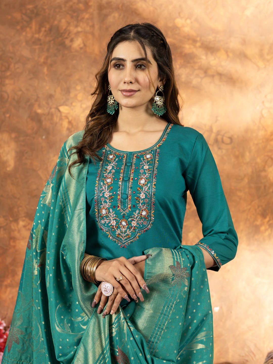 snappy straight kurti set for women with dupatta & pant