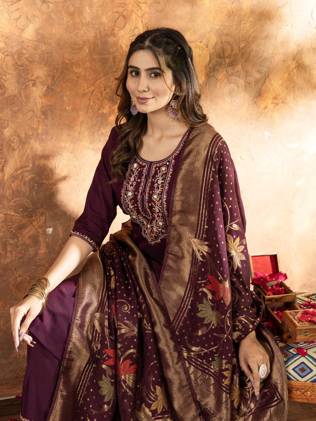 snappy straight kurti set for women with dupatta & pant