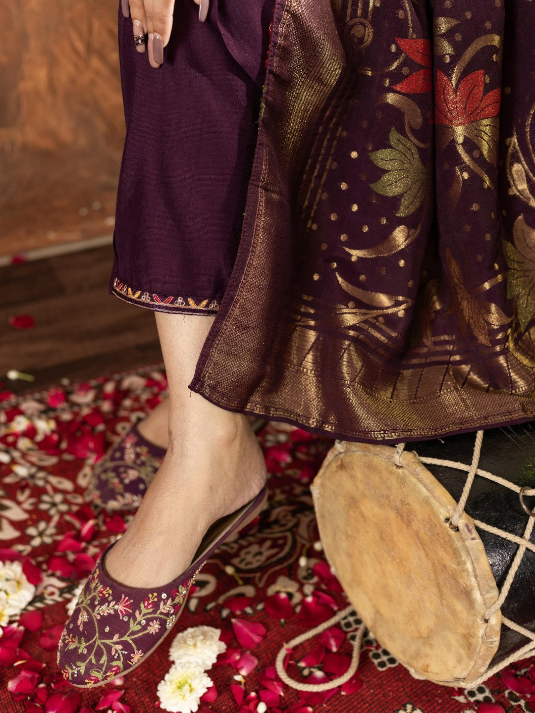 snappy straight kurti set for women with dupatta & pant