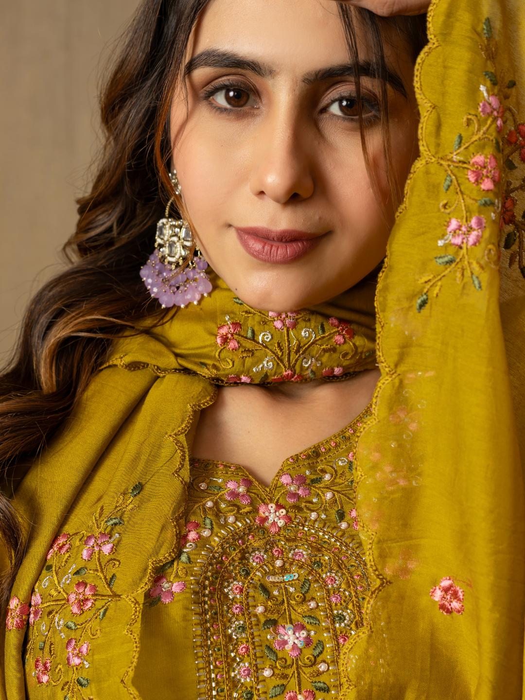 roman silk embroidered straight kurti pant dupatta set for women – flip the style