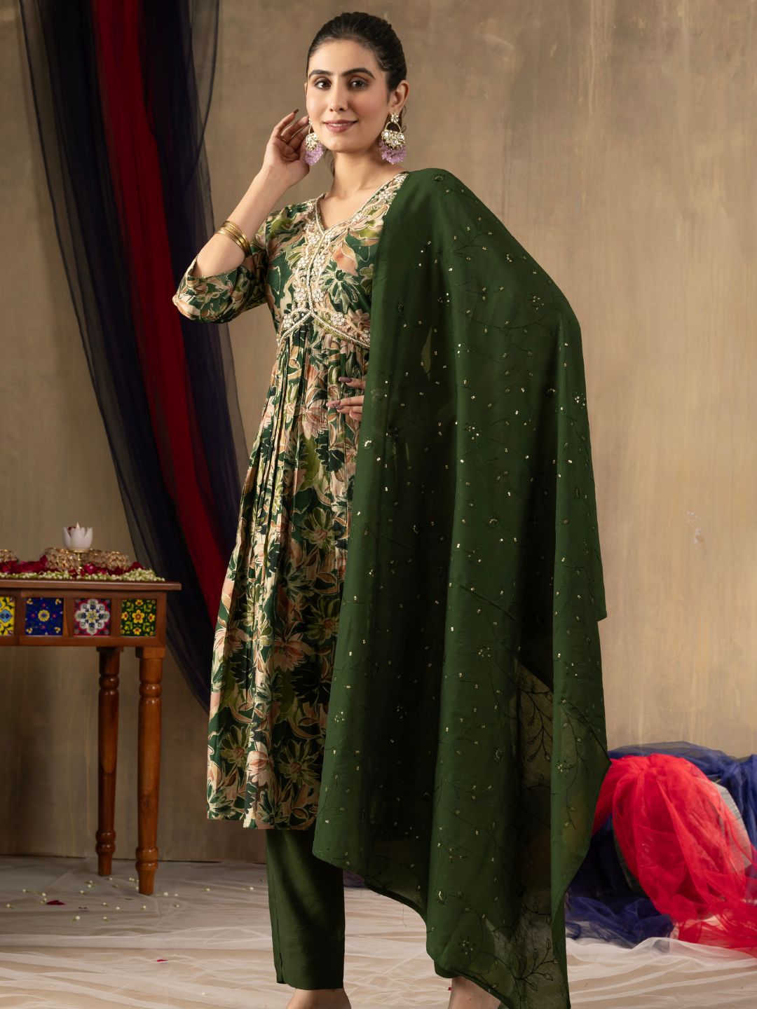 disseminate embroidered straight kurti pant dupatta set for women