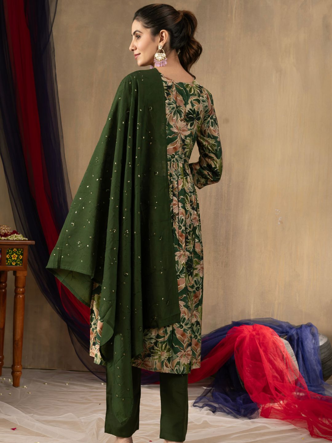 disseminate embroidered straight kurti pant dupatta set for women