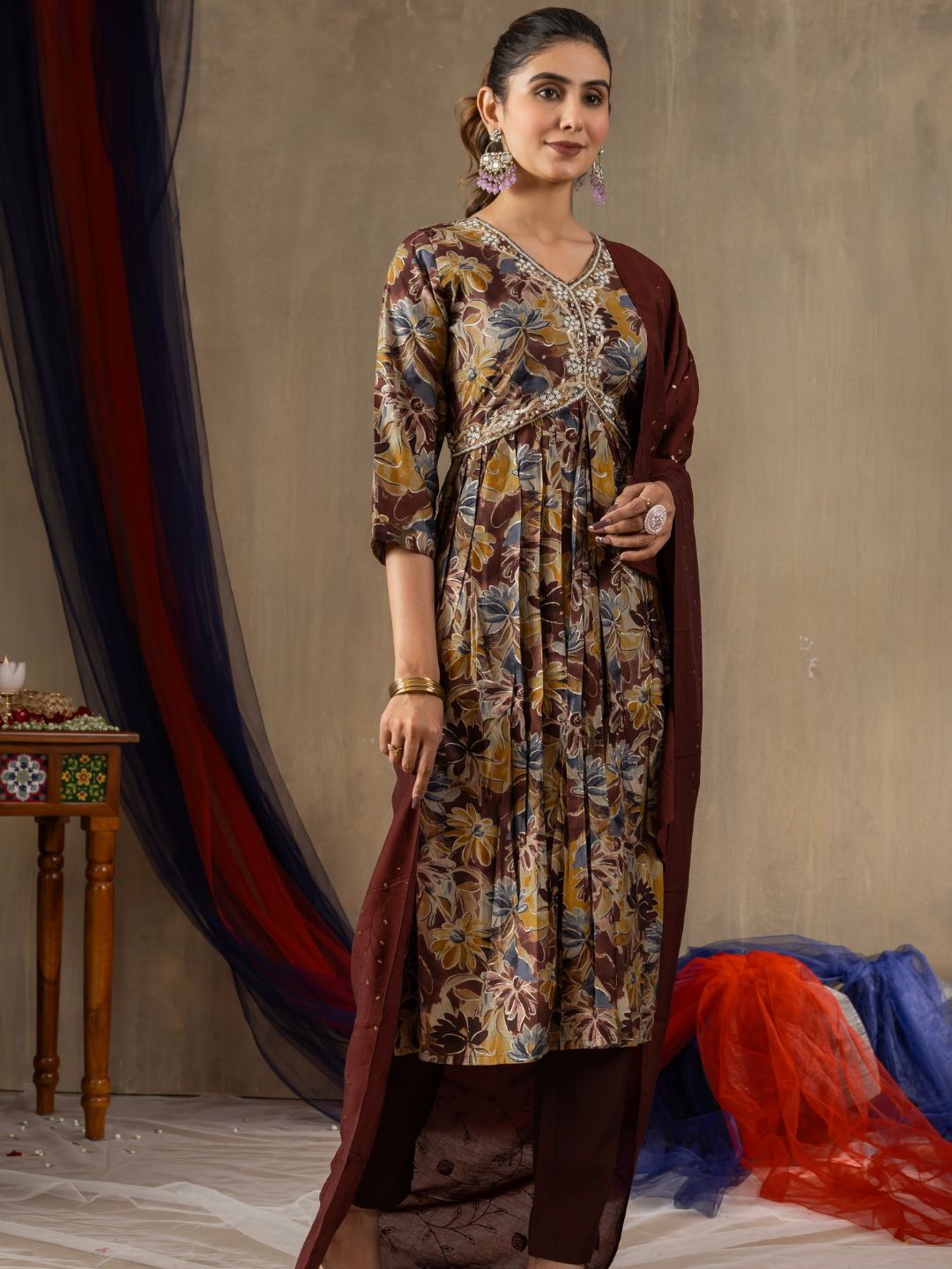 disseminate embroidered straight kurti pant dupatta set for women