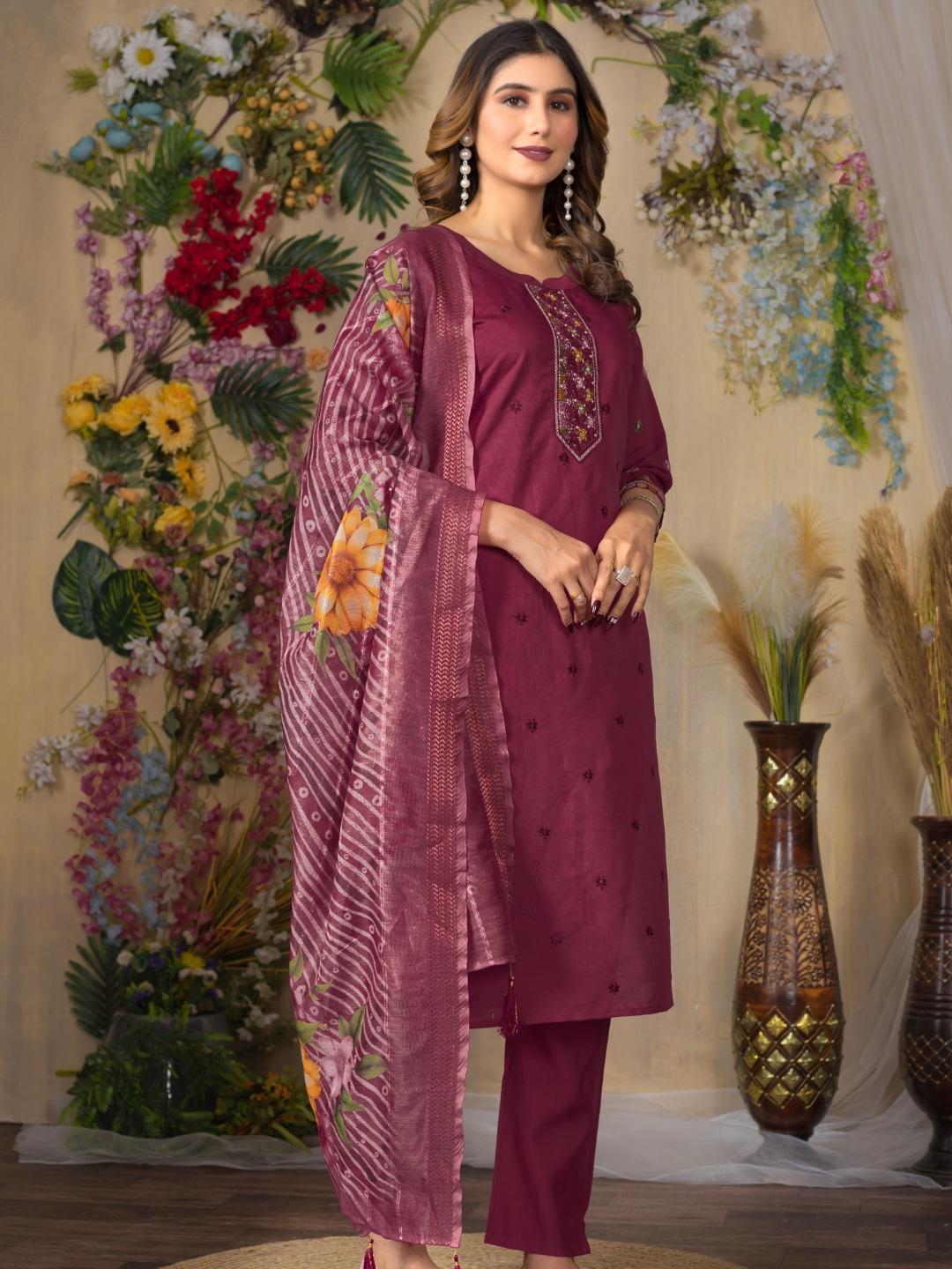 the essence of elegance – kurti pant set