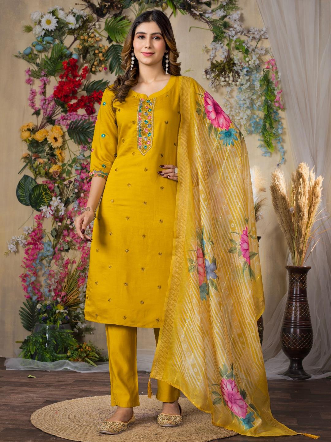 the essence of elegance – kurti pant set