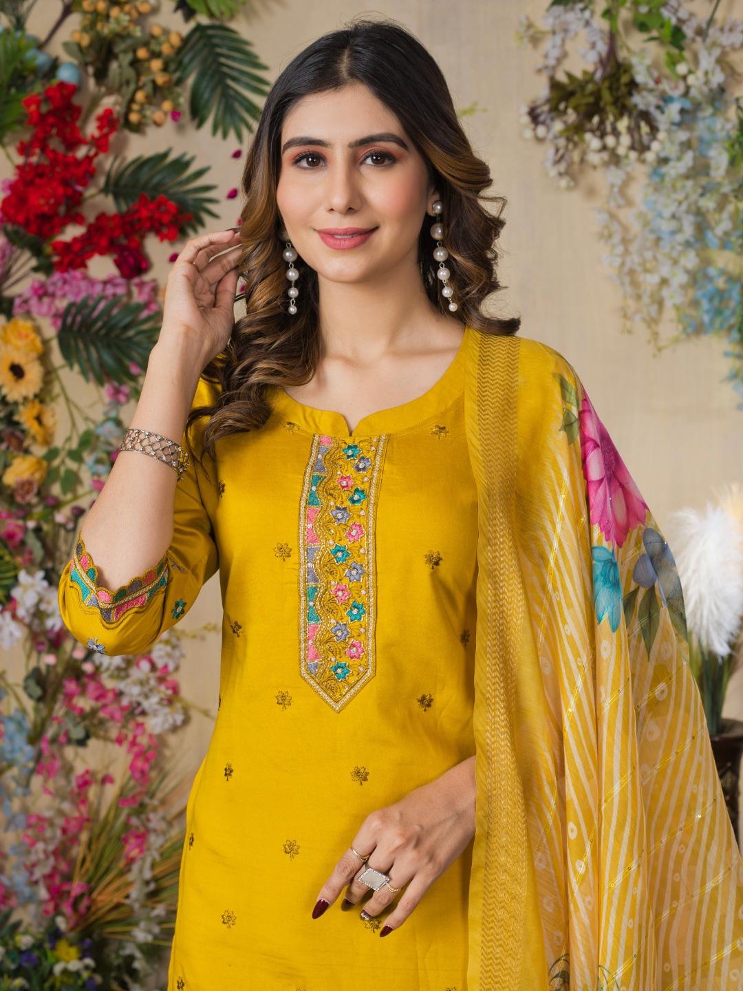 the essence of elegance – kurti pant set