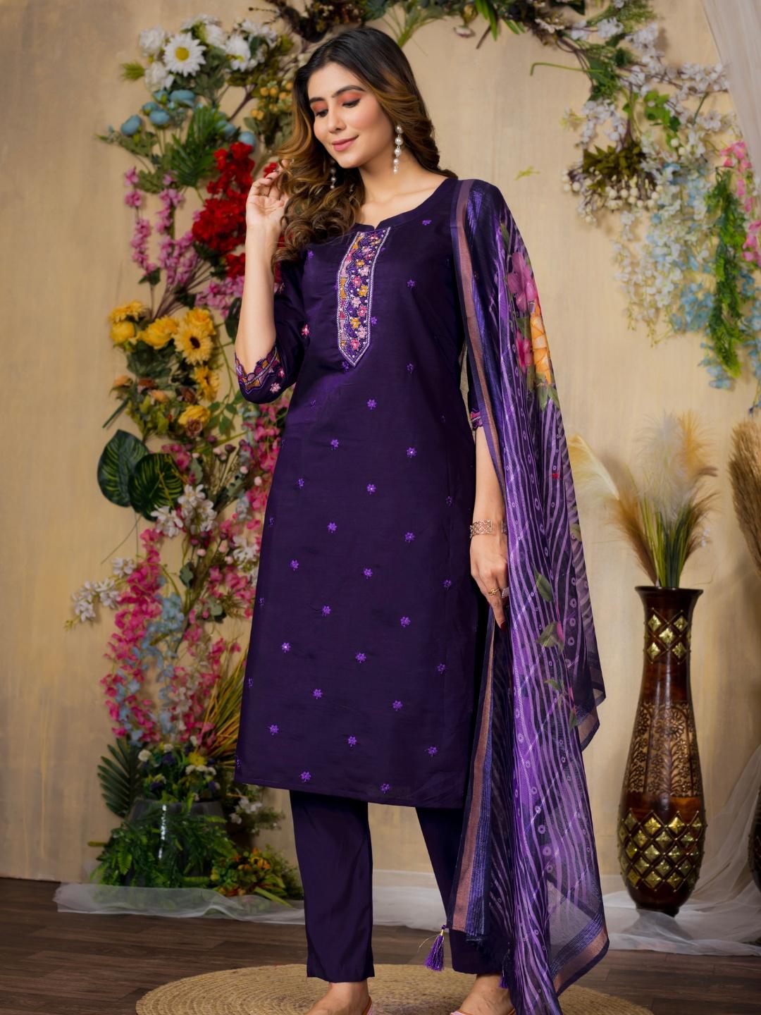 the essence of elegance – kurti pant set