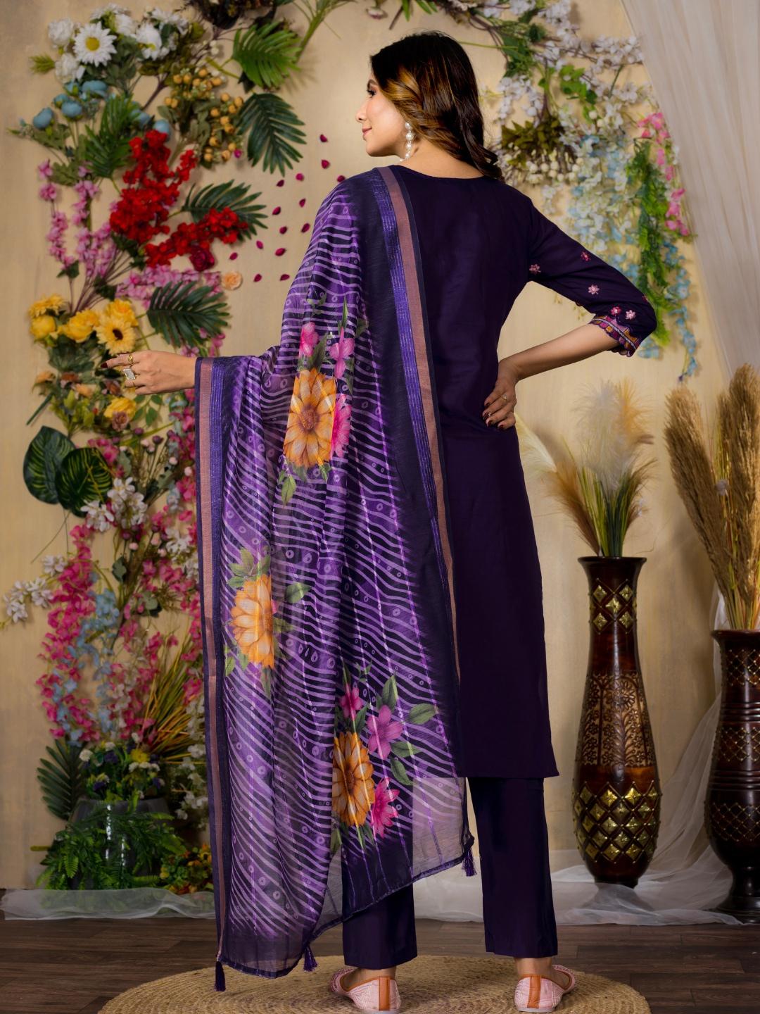 the essence of elegance – kurti pant set