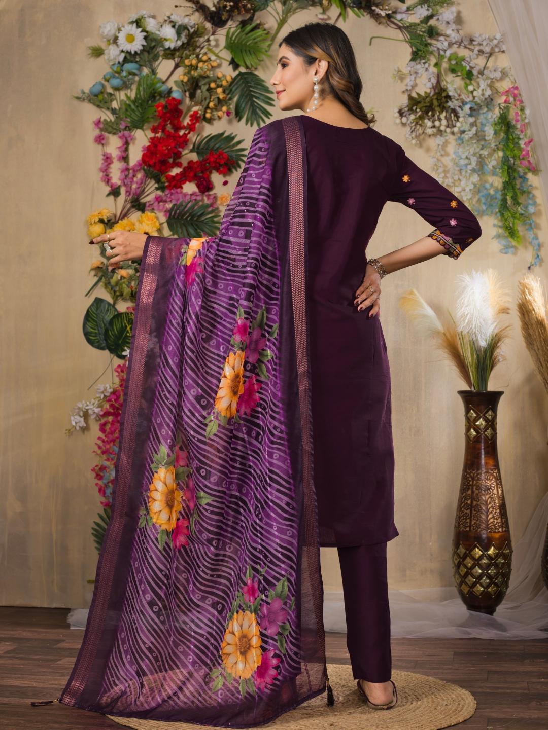the essence of elegance – kurti pant set