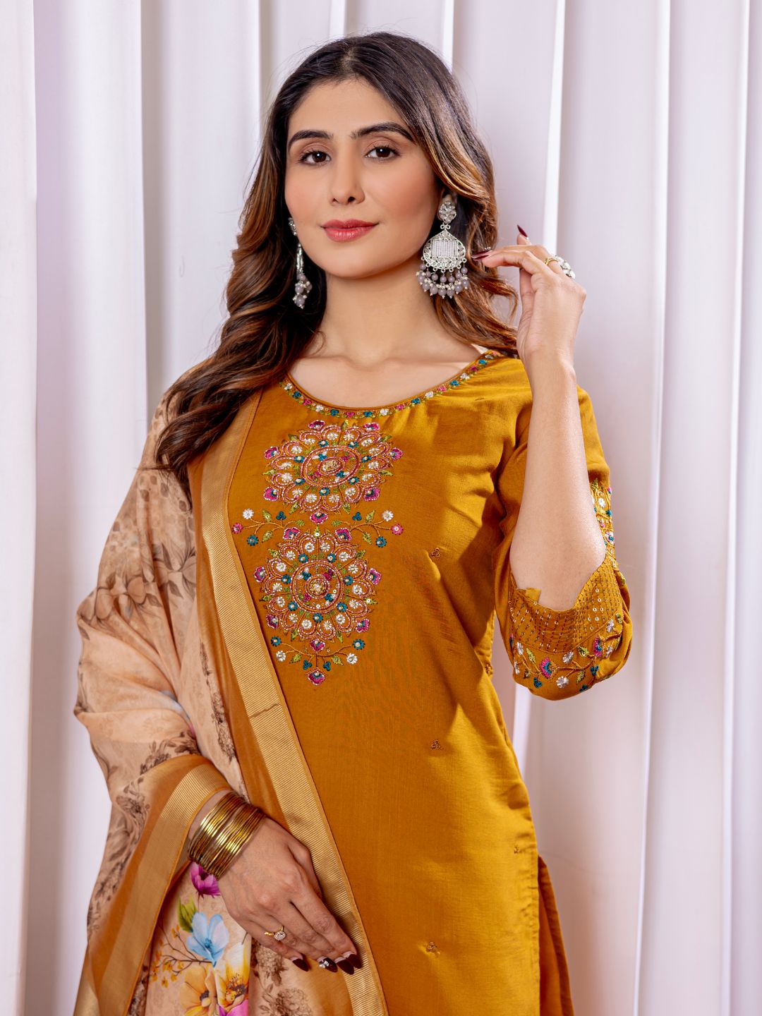 graceful viscose silk kurti pant dupatta set