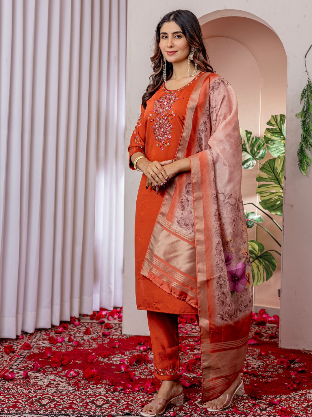 graceful viscose silk kurti pant dupatta set