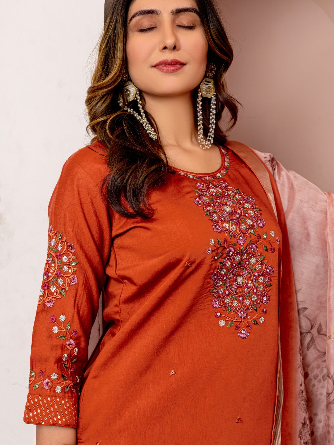 graceful viscose silk kurti pant dupatta set