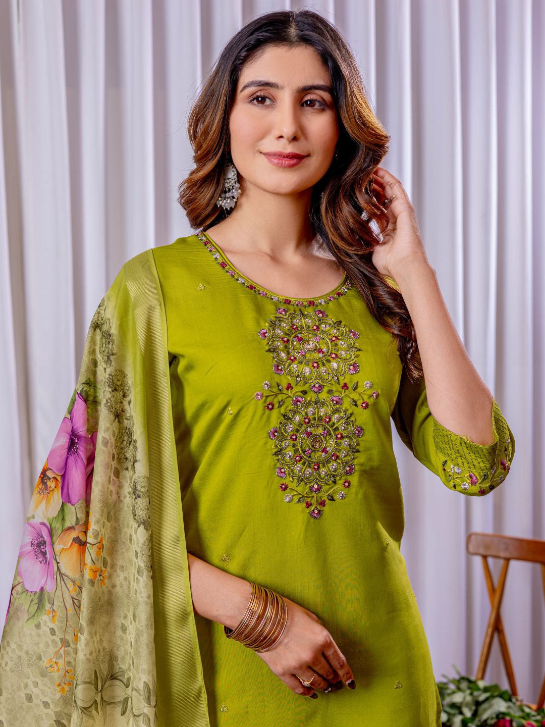 graceful viscose silk kurti pant dupatta set