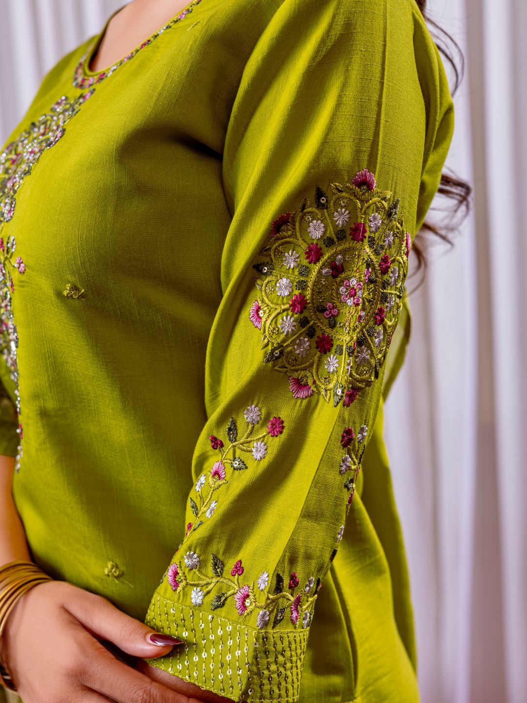 graceful viscose silk kurti pant dupatta set