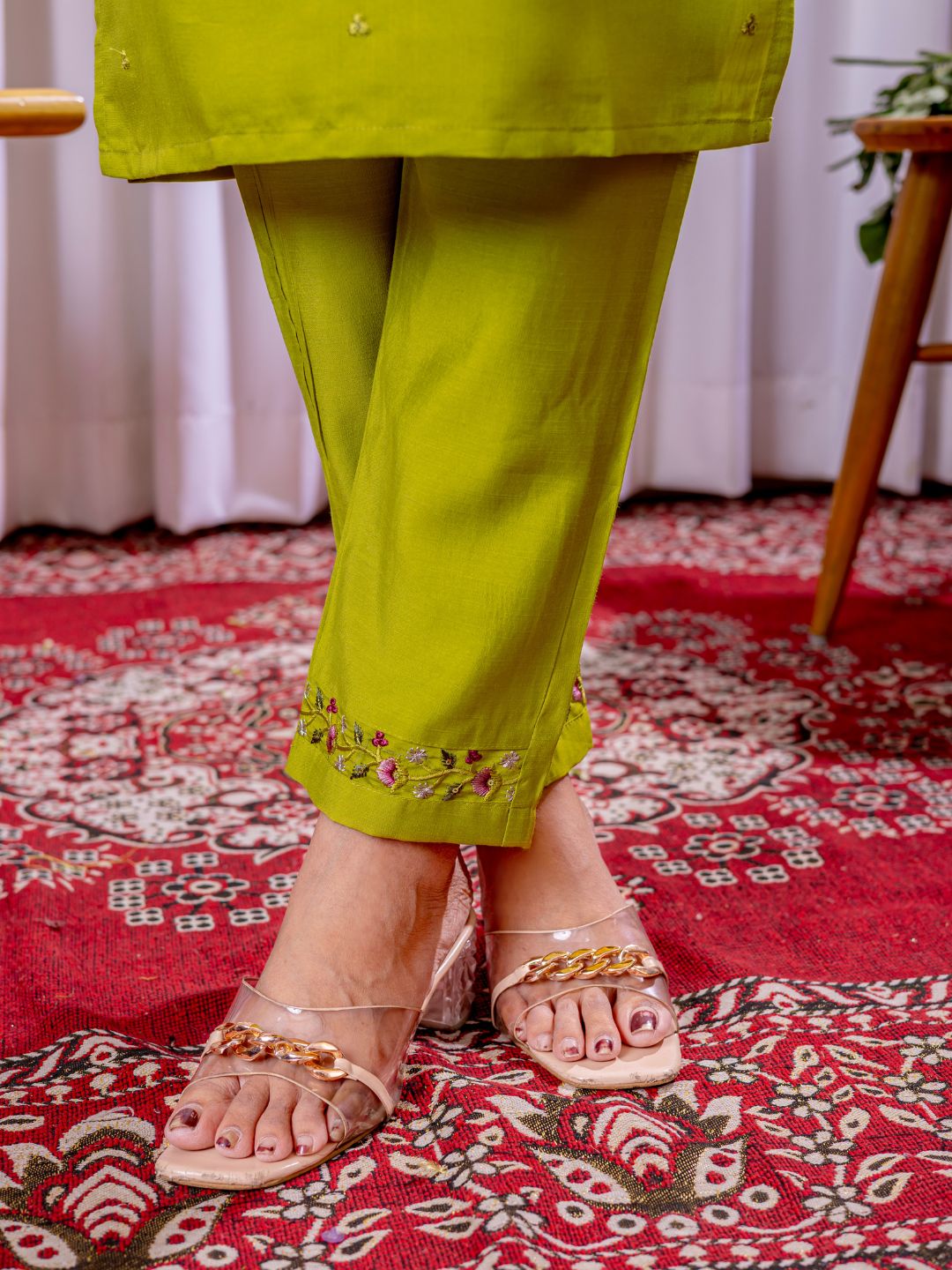 graceful viscose silk kurti pant dupatta set