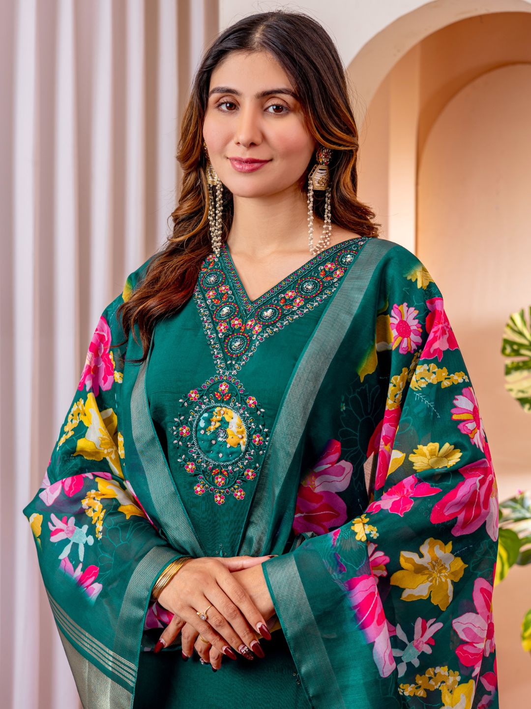 stylish & elegant straight kurti pant dupatta set for women