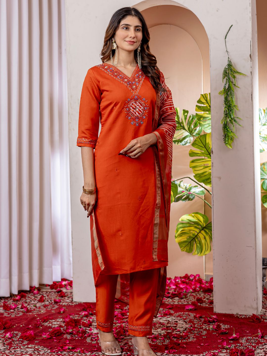 stylish & elegant straight kurti pant dupatta set for women