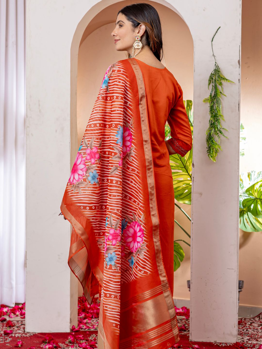 stylish & elegant straight kurti pant dupatta set for women