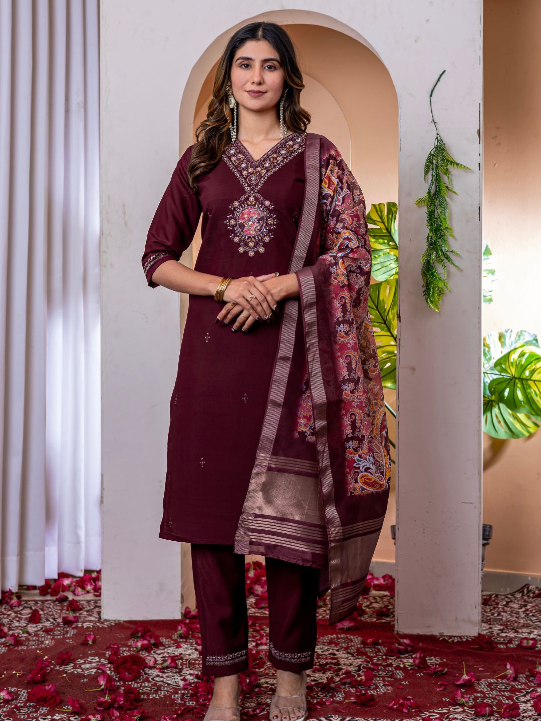 stylish & elegant straight kurti pant dupatta set for women