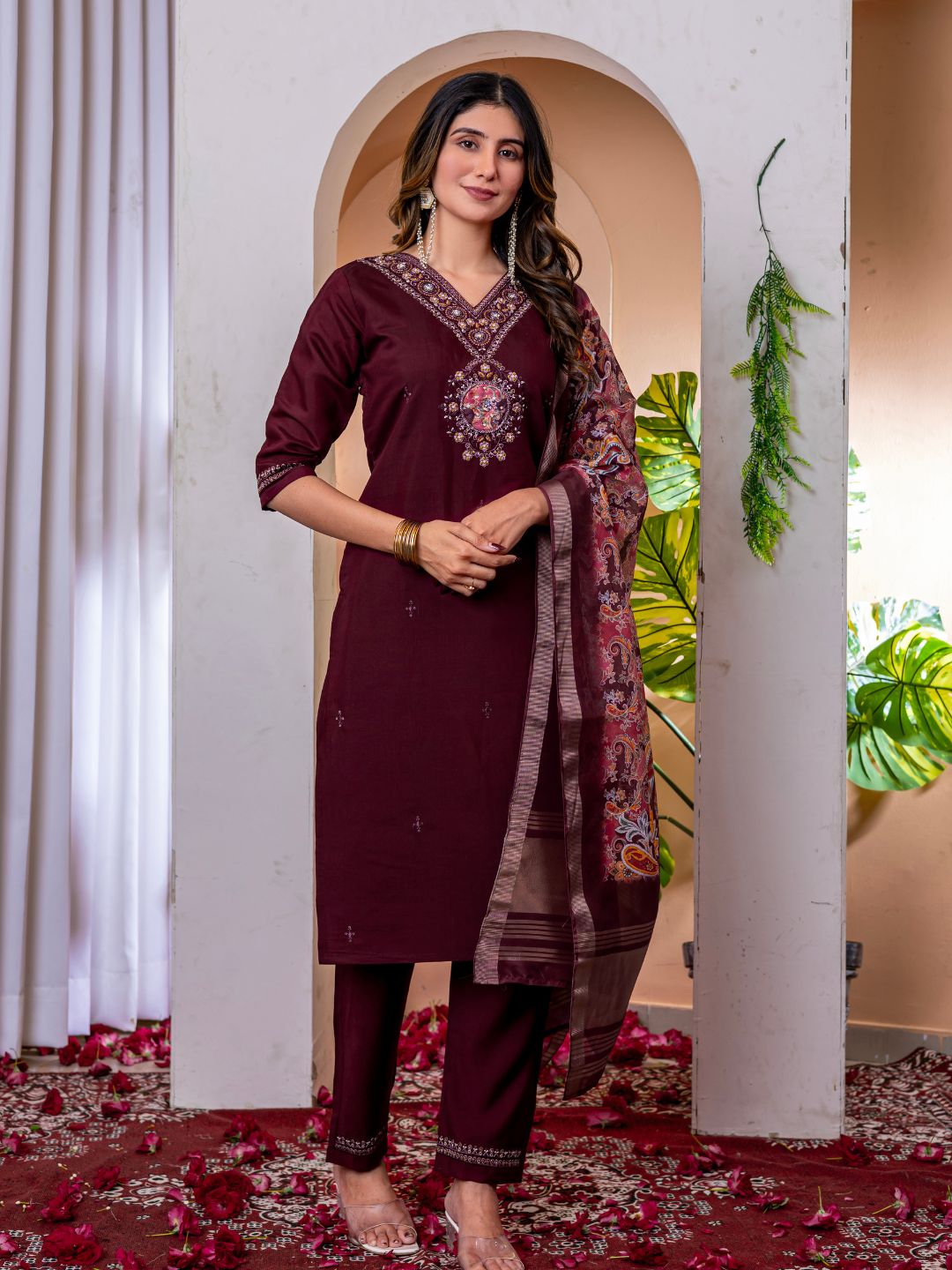 stylish & elegant straight kurti pant dupatta set for women