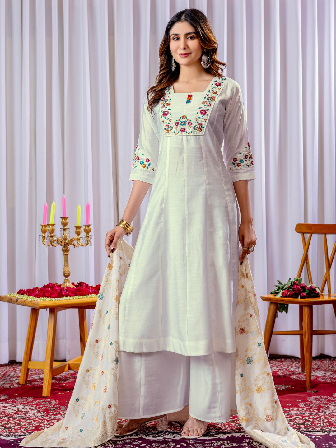 chic embroidered kurti plazo dupatta set