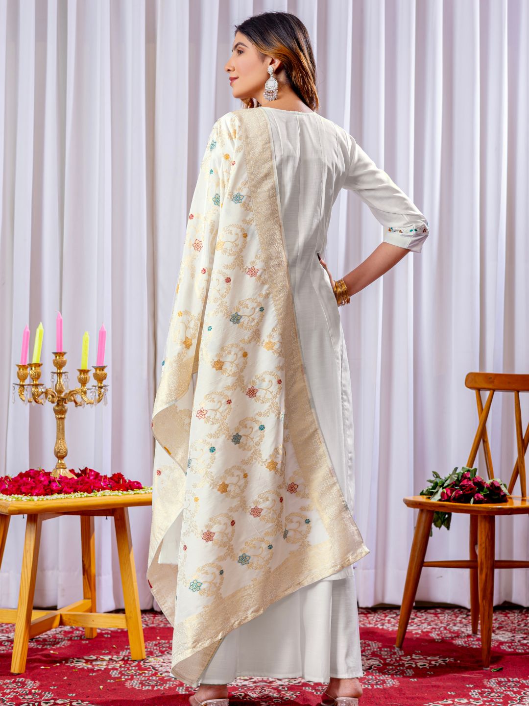 chic embroidered kurti plazo dupatta set