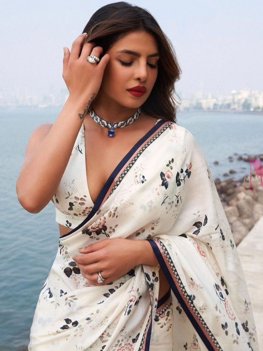 priyanka white flower saree
